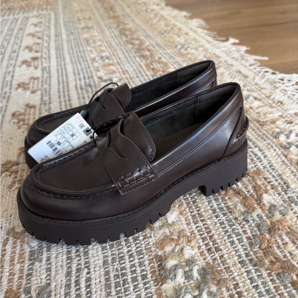 Brand New Women's Zara Brown Loafers